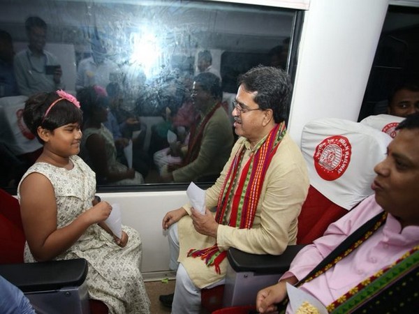 Tripura CM's surprise wish makes little girl's birthday special - Articles
