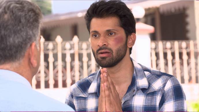 A still from Agga Bai Sasubai