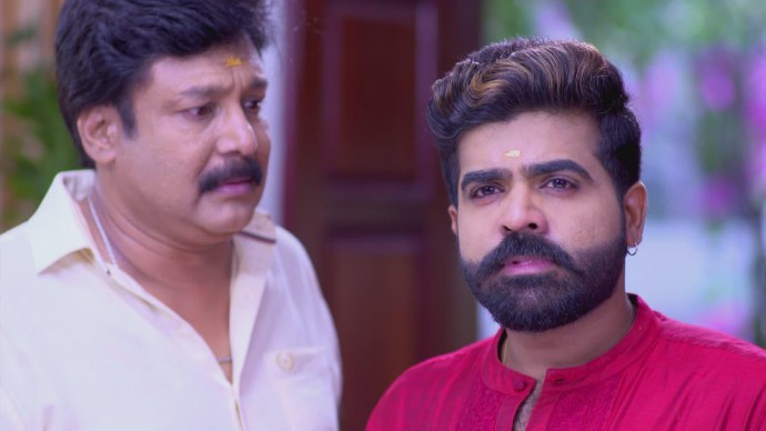 Sidharthan tells the family he is not ready for the marriage (1)