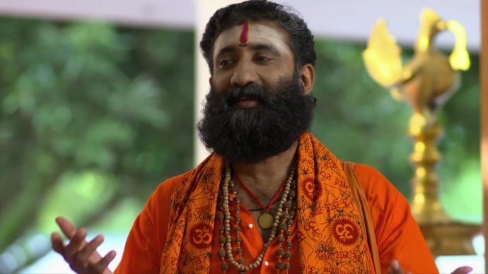A Swami visits Thrichambarath (source:ZEE5)