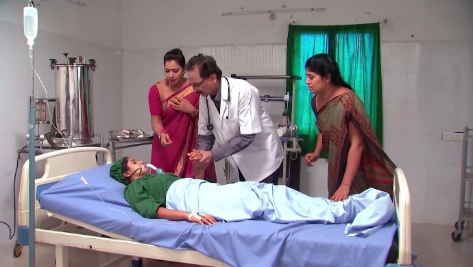 Nithya In The Hospital in Kalyana Vaibhogam