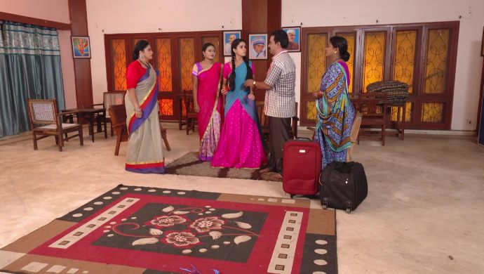 Akhilandeswari, Soundarya, Gani and Sarsu In Muddha Mandaram