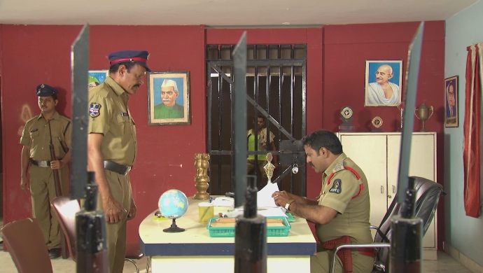 Policemen in Kalyana Vaibhogam