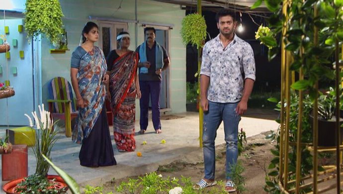 Hamsa-Shivudu, Aditya-Dharani in Akka Chellellu