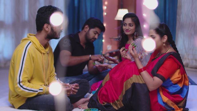 Mrudula-Madhu, Gaurav-Mansi in Ninne Pelladatha