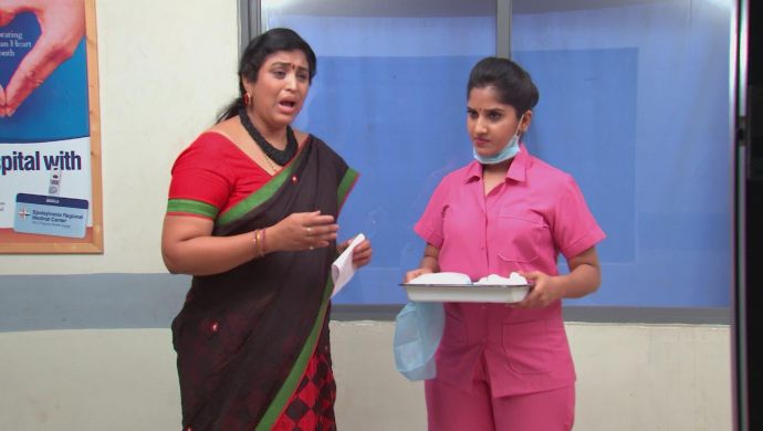 Nithya and Chandrika in Kalyana Vaibhogam