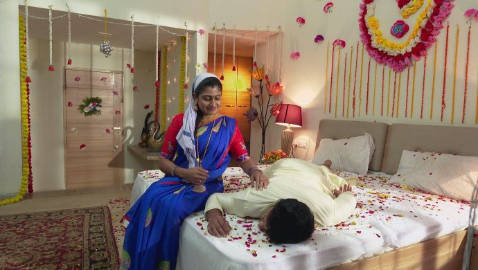 Dharani and Aditya in Akka Chellellu