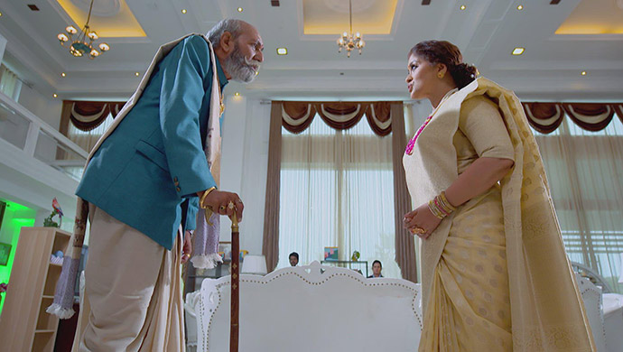 Vagdevi and Peddayina in No 1 Kodalu
