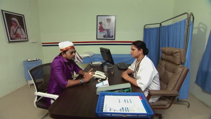 Jai and the doctor in Kalyana Vaibhogam