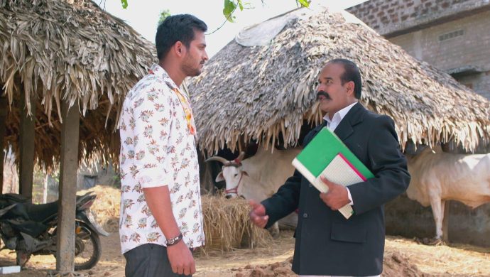 Madhu and the lawyer in No 1 Kodalu