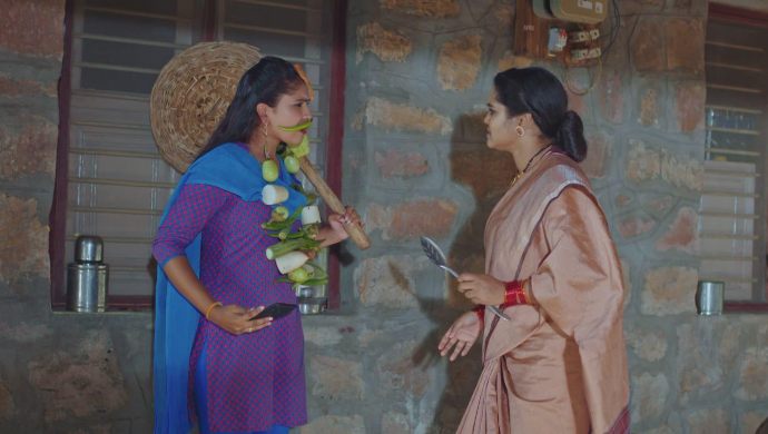 Prabha and Nagamani in No 1 Kodalu