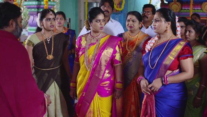 Durgamma in Akka Chellellu