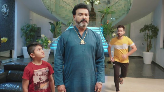 Teja, Arunbabu and Kartikey in No 1 Kodalu (1)