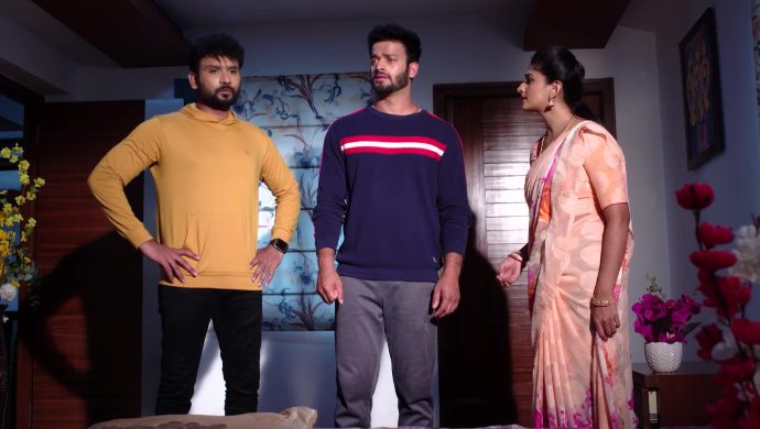 Dharani, Aditya and Vikram in Akka Chellellu