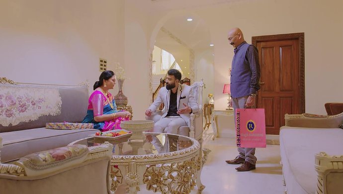 Mrs Vardhan, Arya and Jende in Prema Entha Madhuram