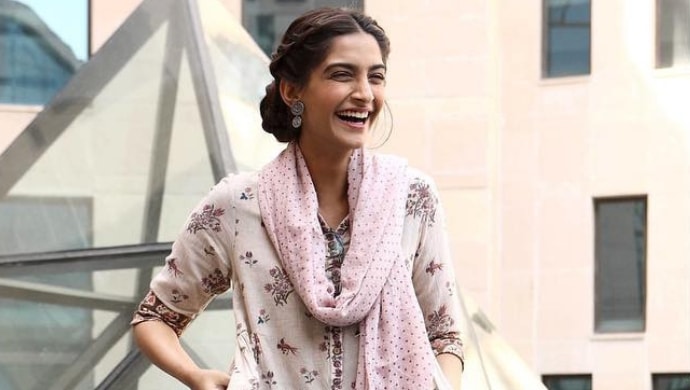 sonam kapoor casual dresses