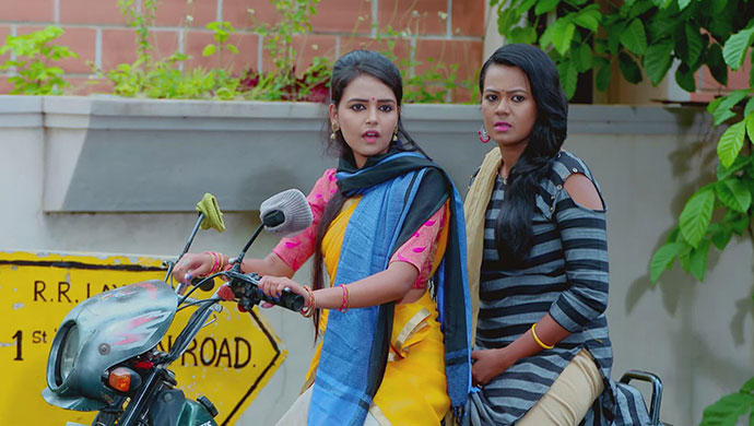 A Shocked Still Of Amulya And Pavitra
