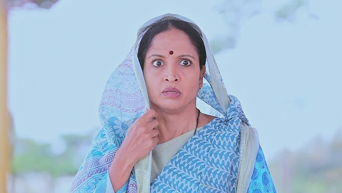 A Shocked Still Of Gauri