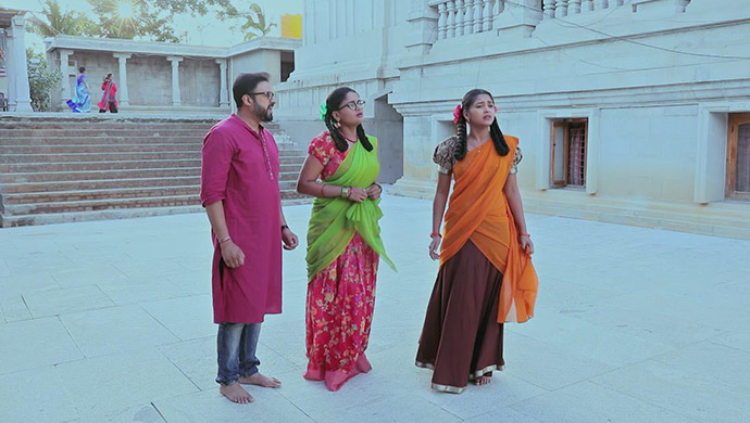 A Still Of Chandru, Ningi And Kamali