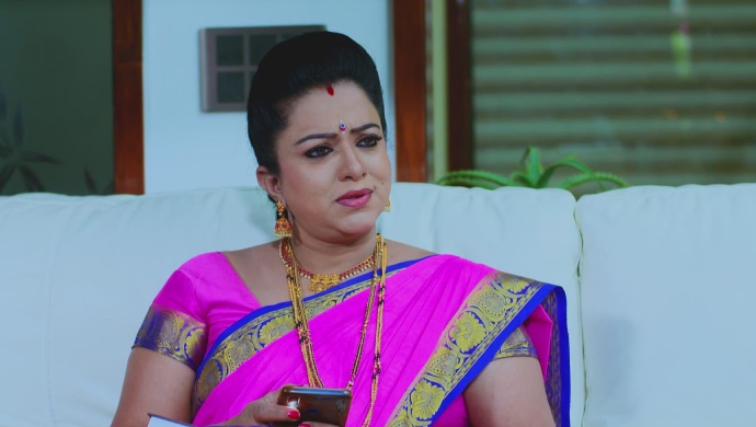 A Sarcastic Still Of Suhasini