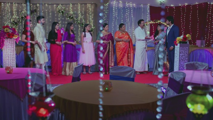 A Still Of The Cast Of Gattimela