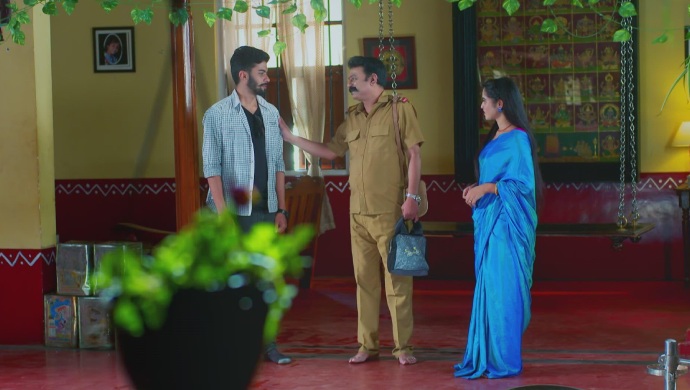 A Still Of Vicky, Manjunath And Aarthi