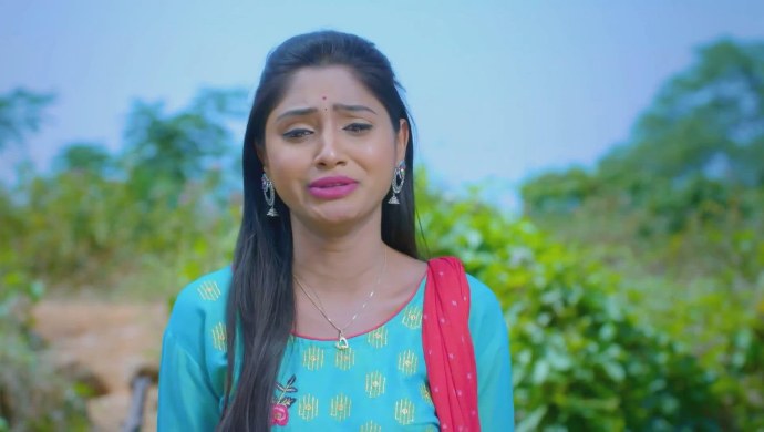 Janani decides to commit suicide