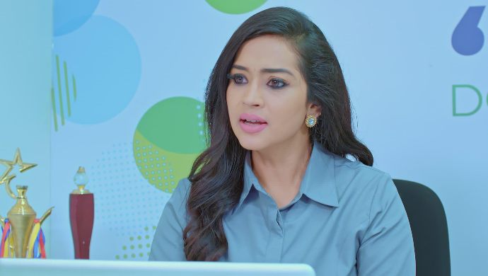 Meera is furious with Anu