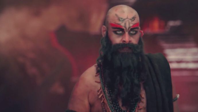 Tantric performs the rituals