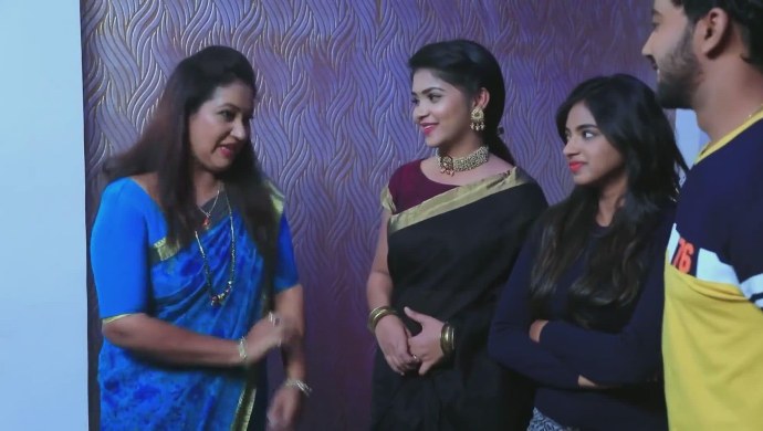 The whole family meets Kamali