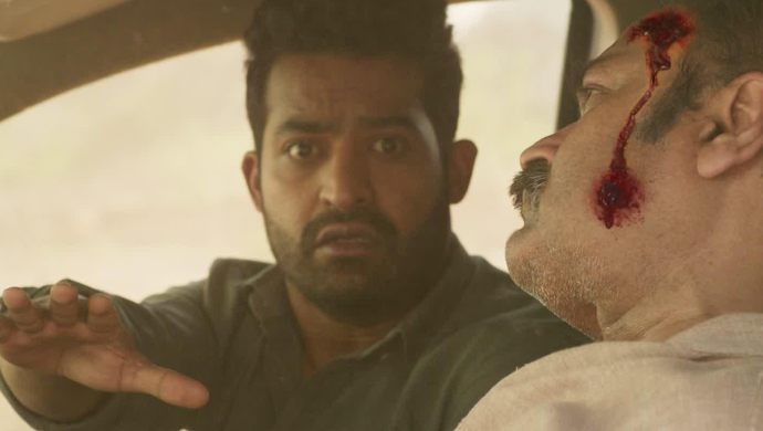 Jr-NTR-And-Naga-Babu-In-Aravainda-Sametha-Veera-Raghava.jpg