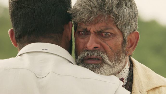 Jr-NTR-and-Jagapathi-Babu-In-Aravainda-Sametha-Veera-Raghava.jpg