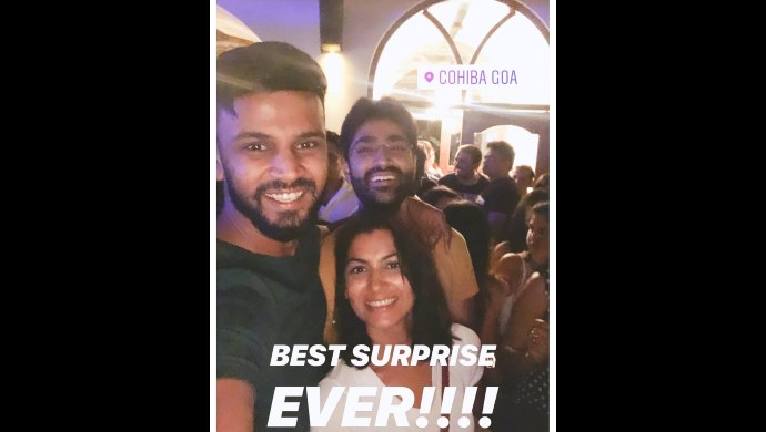 Sriti-Jha-with-her-friends-in-Goa.jpg