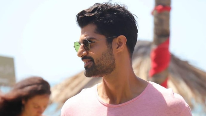 Tanuj-Virwani-on-the-sets-of-Poison.jpg