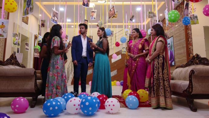 Maya and Aditya with othersin Akka Chellellu
