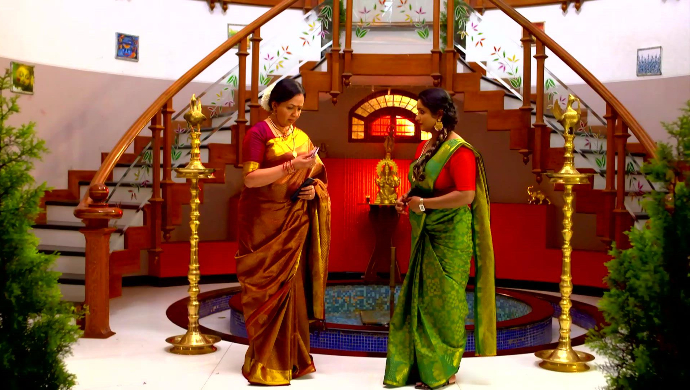 A still from Chembarathi