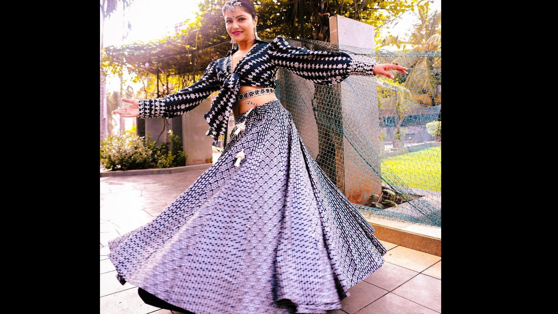 Rubina Dilaik Shakes A Leg On THIS Iconic Song Of Bollywood – WATCH VIDEO